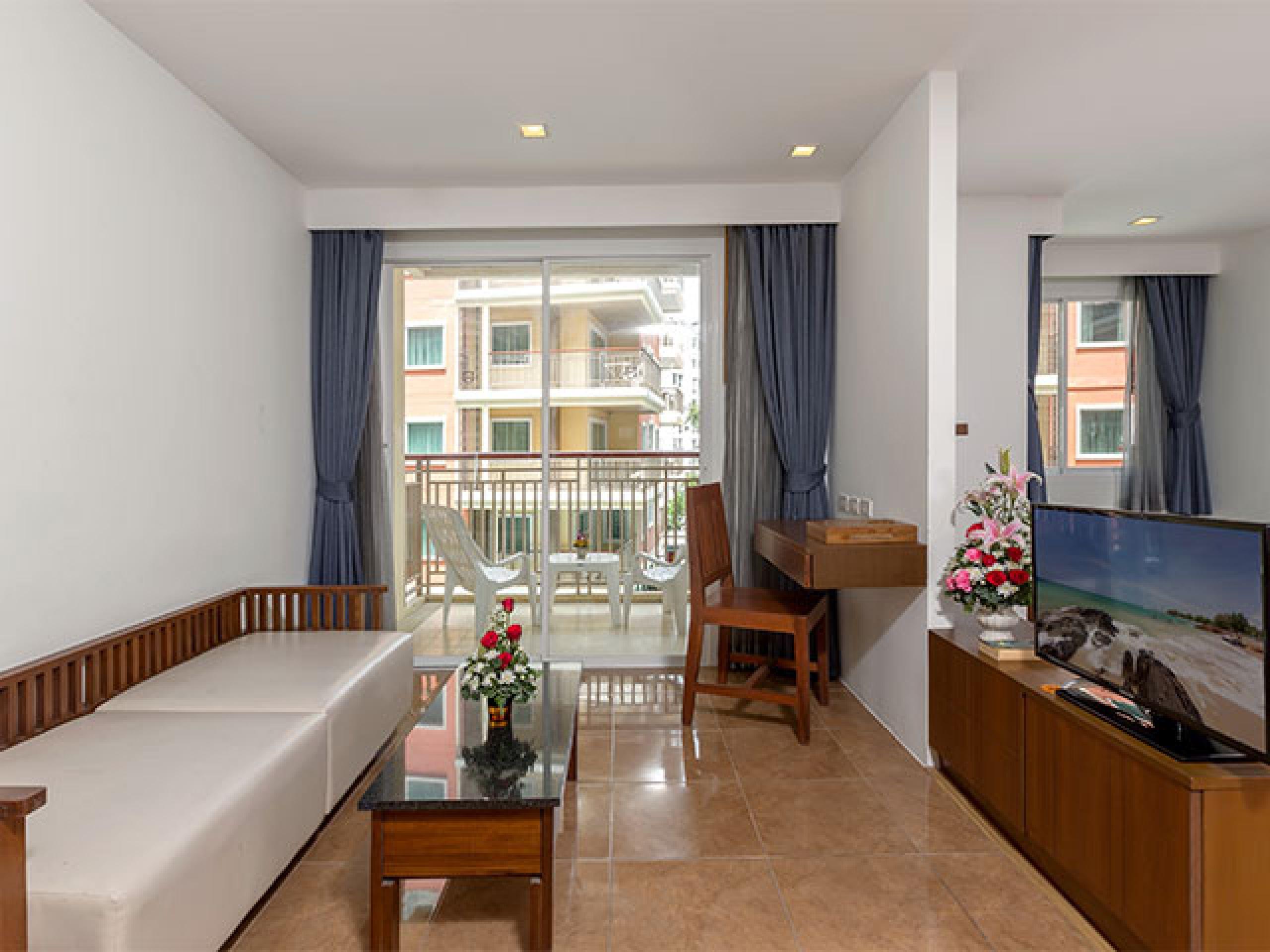 Bauman Residence Phuket Εξωτερικό φωτογραφία