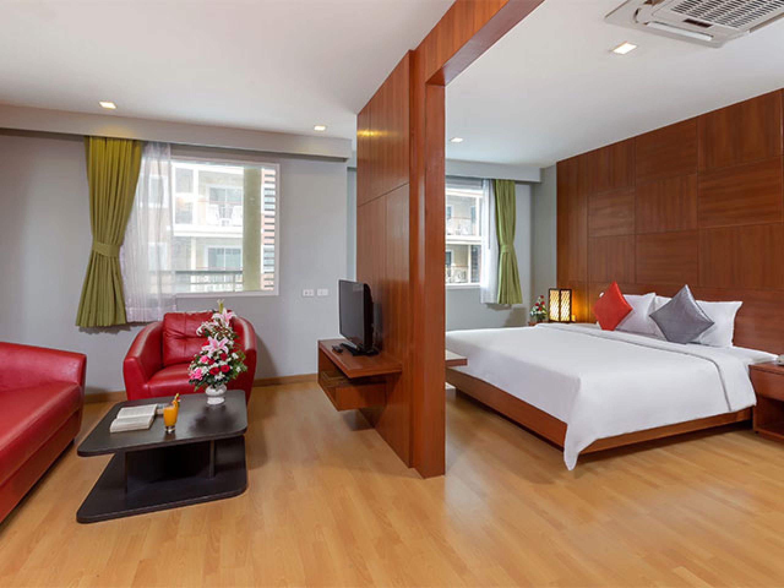 Bauman Residence Phuket Εξωτερικό φωτογραφία