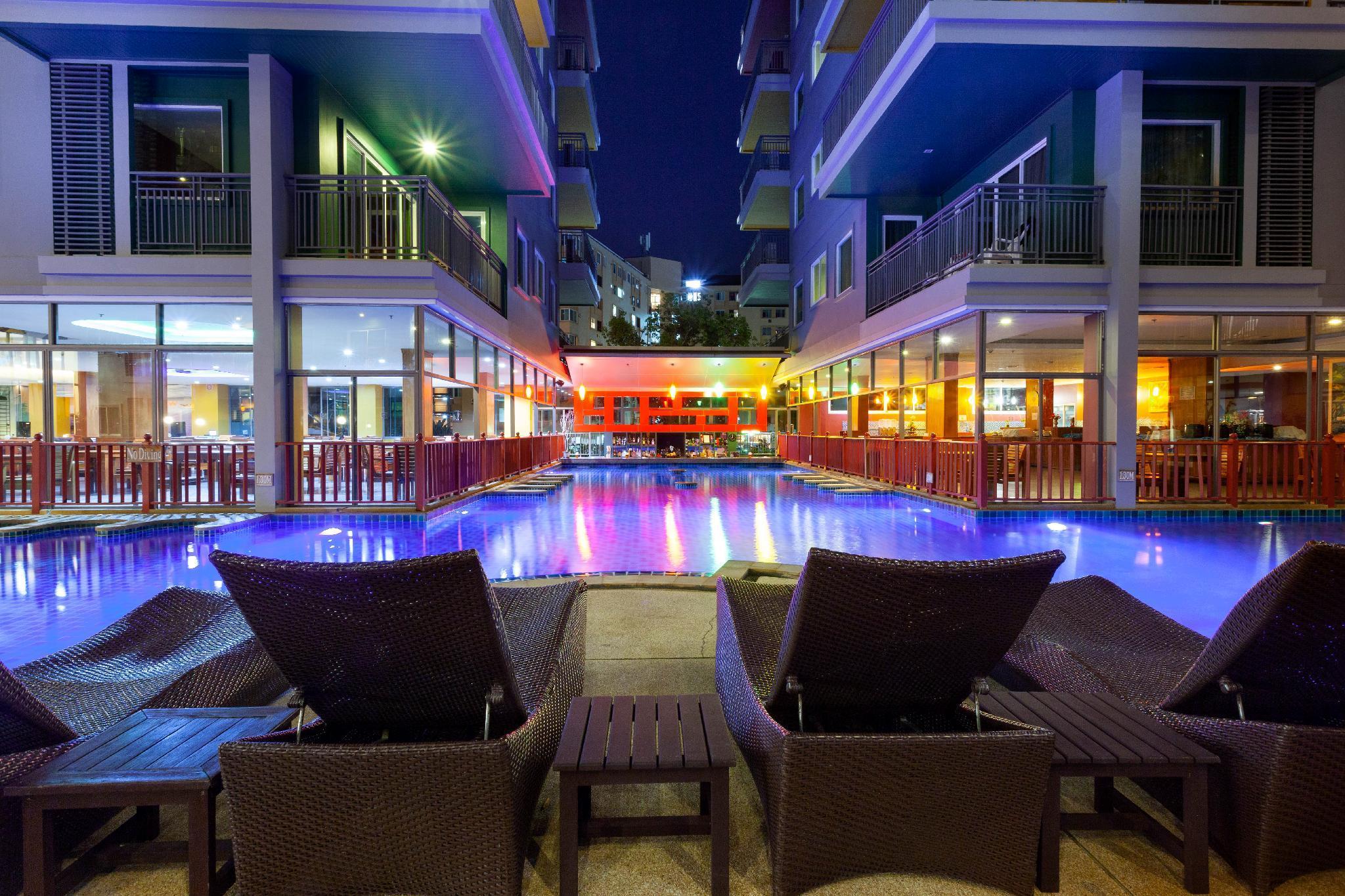 Bauman Residence Phuket Εξωτερικό φωτογραφία