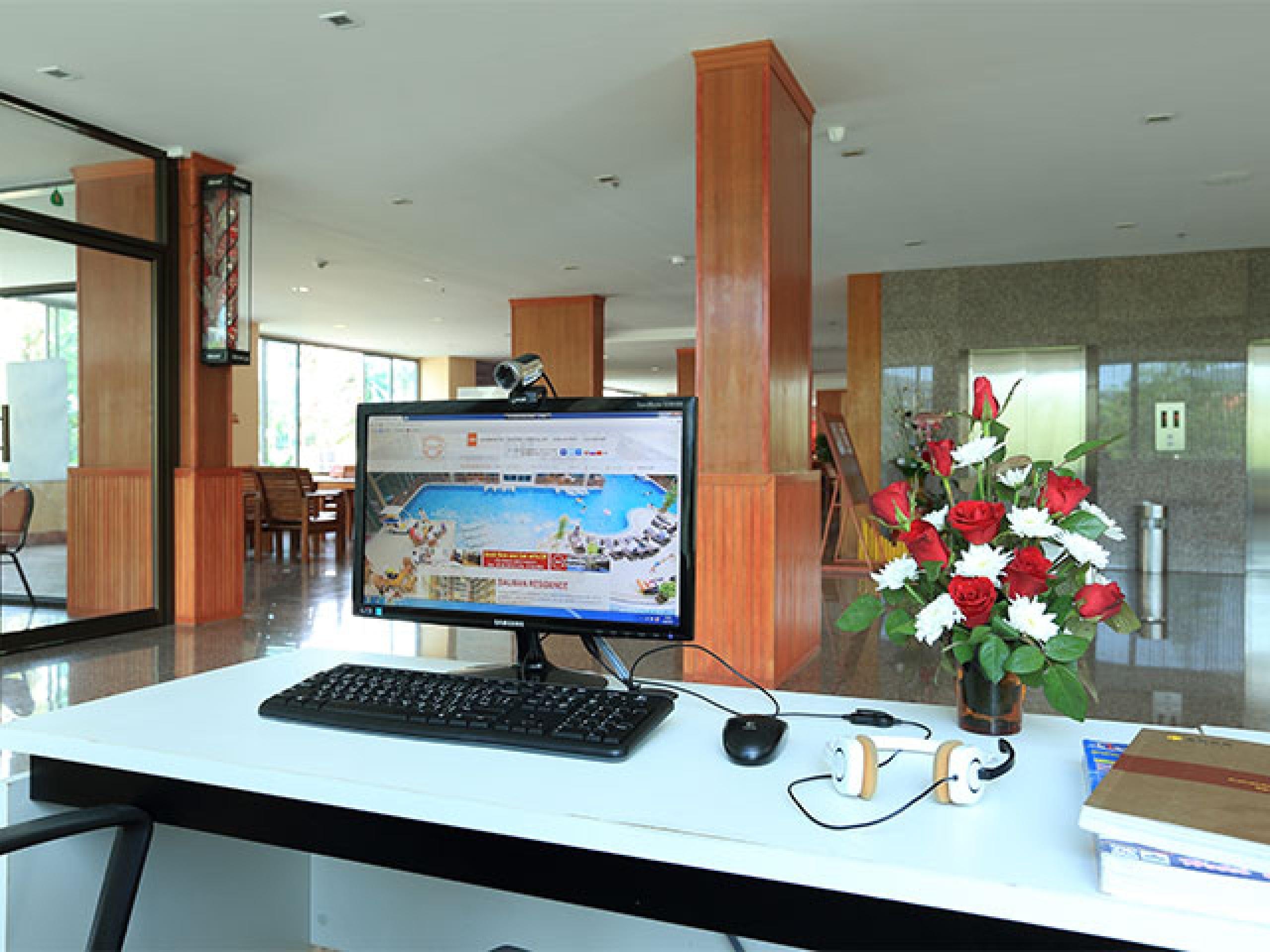 Bauman Residence Phuket Εξωτερικό φωτογραφία
